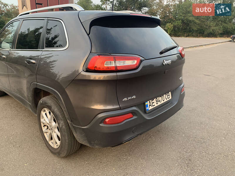 Позашляховик / Кросовер Jeep Cherokee 2016 в Кривому Розі