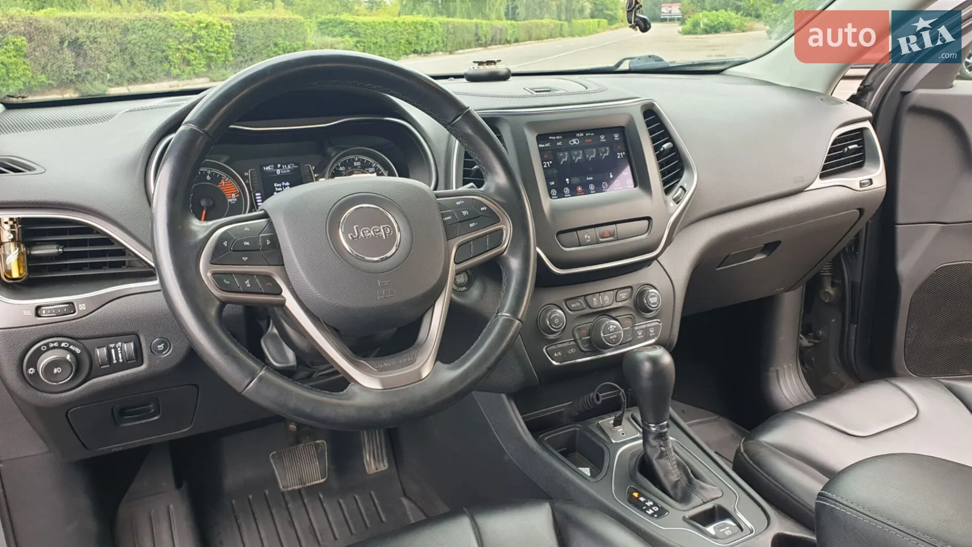 2019 Jeep Cherokee - мініатюра 32