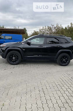 Внедорожник / Кроссовер Jeep Cherokee 2014 в Яворове