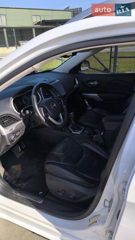 Позашляховик / Кросовер Jeep Cherokee 2017 в Львові