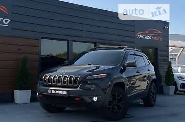 Внедорожник / Кроссовер Jeep Cherokee 2015 в Ровно