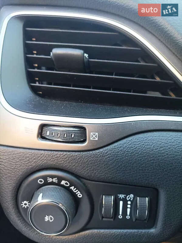 Позашляховик / Кросовер Jeep Cherokee 2018 в Львові