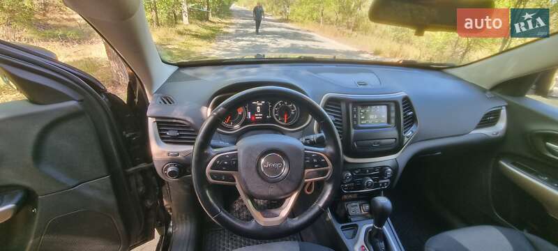 Внедорожник / Кроссовер Jeep Cherokee 2017 в Днепре