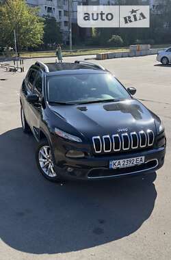 Внедорожник / Кроссовер Jeep Cherokee 2016 в Киеве