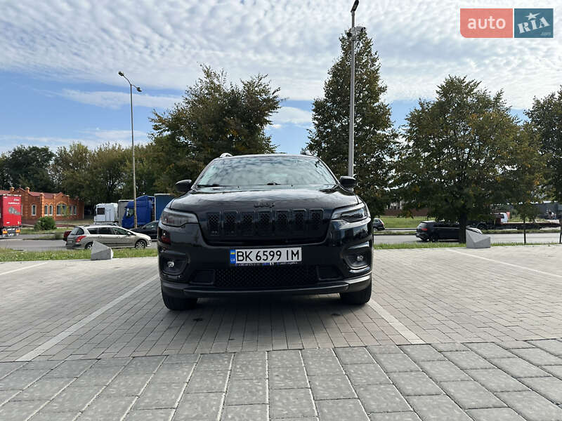 Внедорожник / Кроссовер Jeep Cherokee 2018 в Ровно