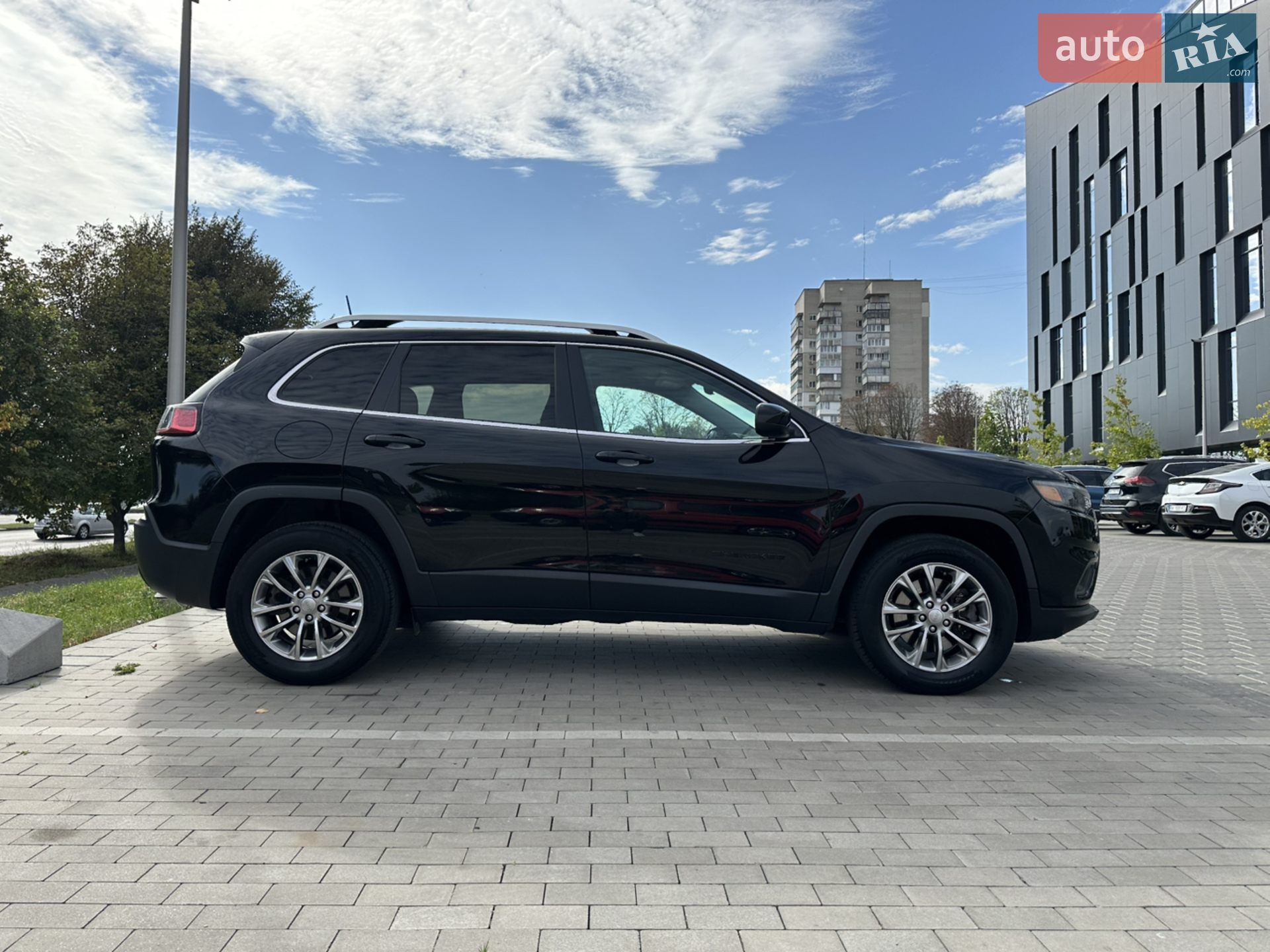 2018 Jeep Cherokee - мініатюра 4
