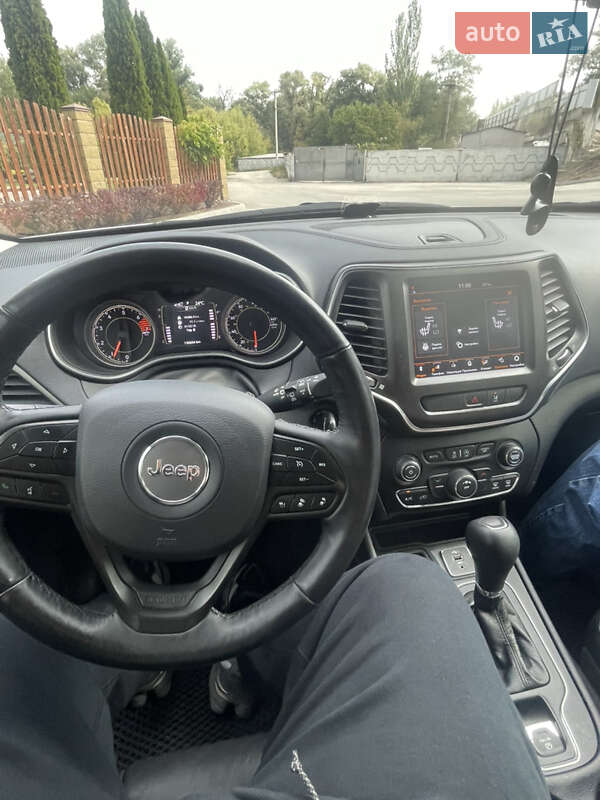 Внедорожник / Кроссовер Jeep Cherokee 2020 в Днепре