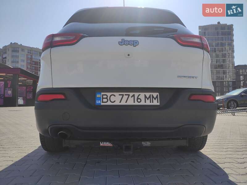 Позашляховик / Кросовер Jeep Cherokee 2016 в Львові