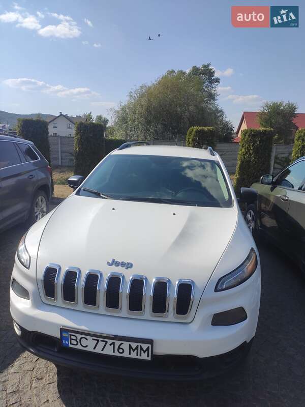 Позашляховик / Кросовер Jeep Cherokee 2016 в Львові