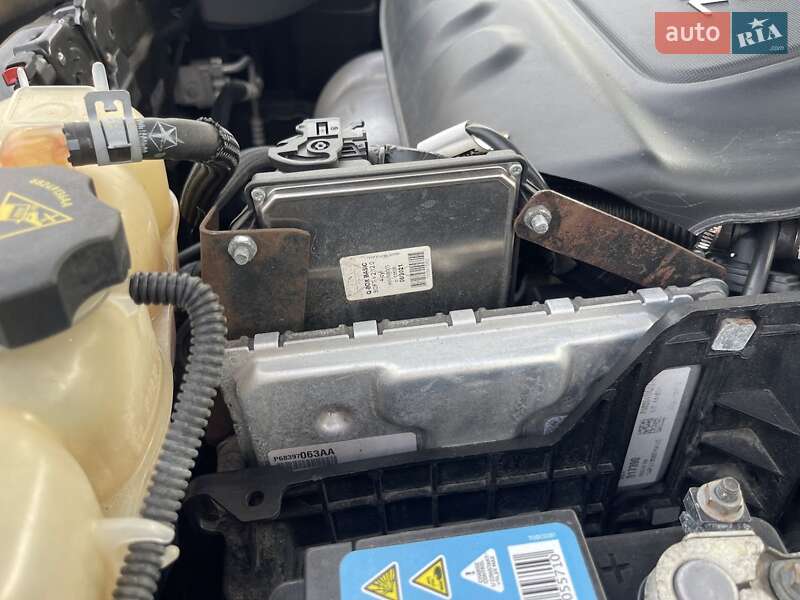 Внедорожник / Кроссовер Jeep Cherokee 2018 в Киеве фото 34 Внедорожник / Кроссовер Jeep Cherokee 2018 в Киеве