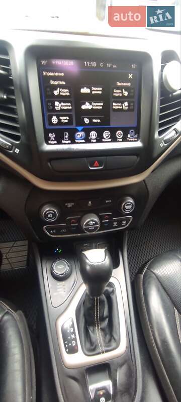Внедорожник / Кроссовер Jeep Cherokee 2015 в Каменец-Подольском фото 12 Внедорожник / Кроссовер Jeep Cherokee 2015 в Каменец-Подольском
