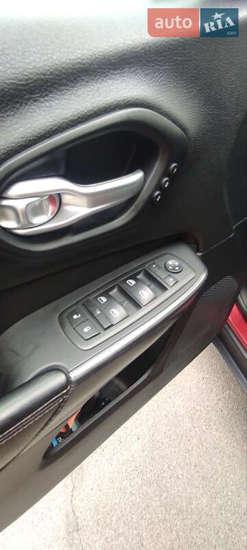 Внедорожник / Кроссовер Jeep Cherokee 2015 в Каменец-Подольском фото 14 Внедорожник / Кроссовер Jeep Cherokee 2015 в Каменец-Подольском