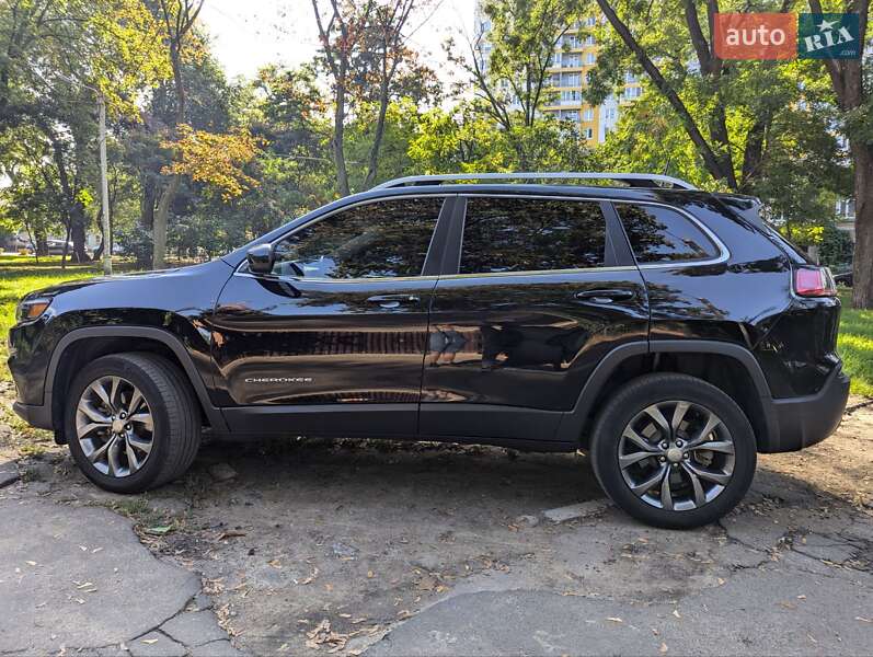 Внедорожник / Кроссовер Jeep Cherokee 2018 в Одессе