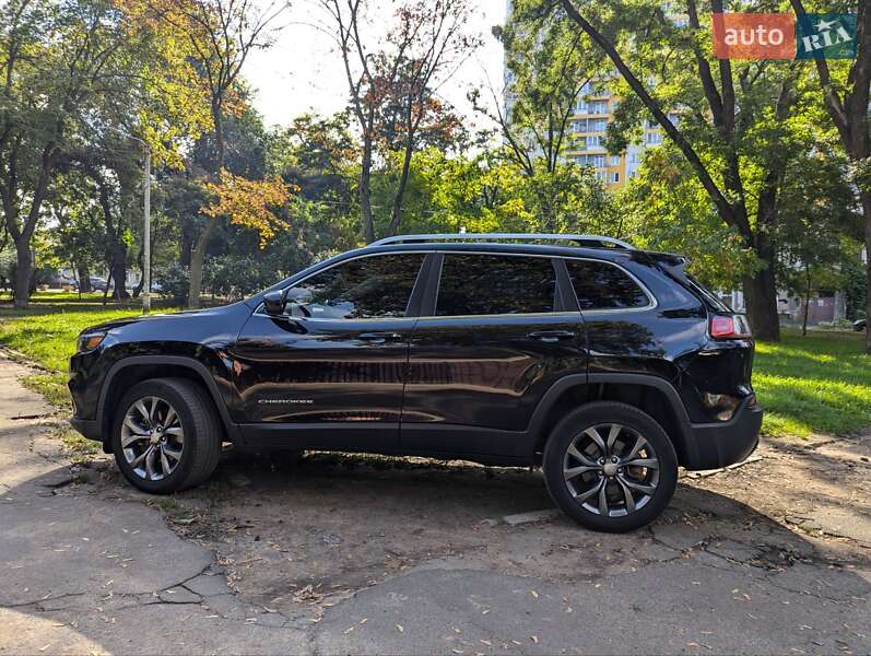 Внедорожник / Кроссовер Jeep Cherokee 2018 в Одессе