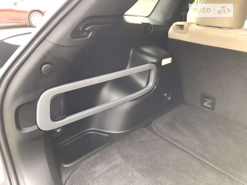 Внедорожник / Кроссовер Jeep Cherokee 2015 в Киеве