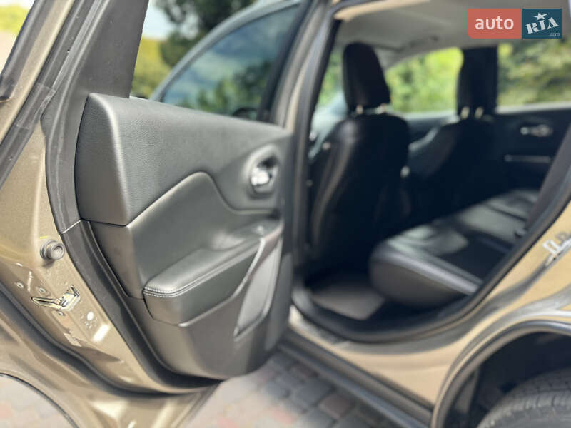 Позашляховик / Кросовер Jeep Cherokee 2018 в Києві