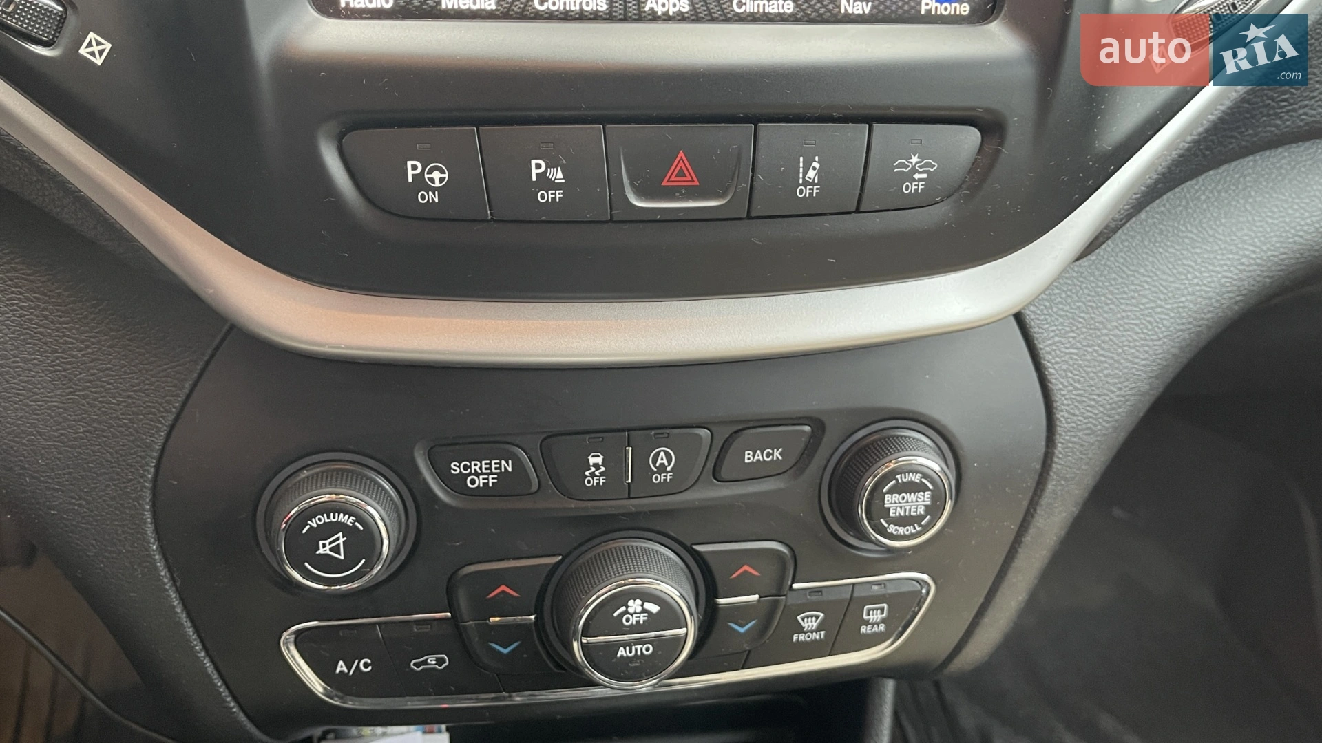 2015 Jeep Cherokee - мініатюра 18