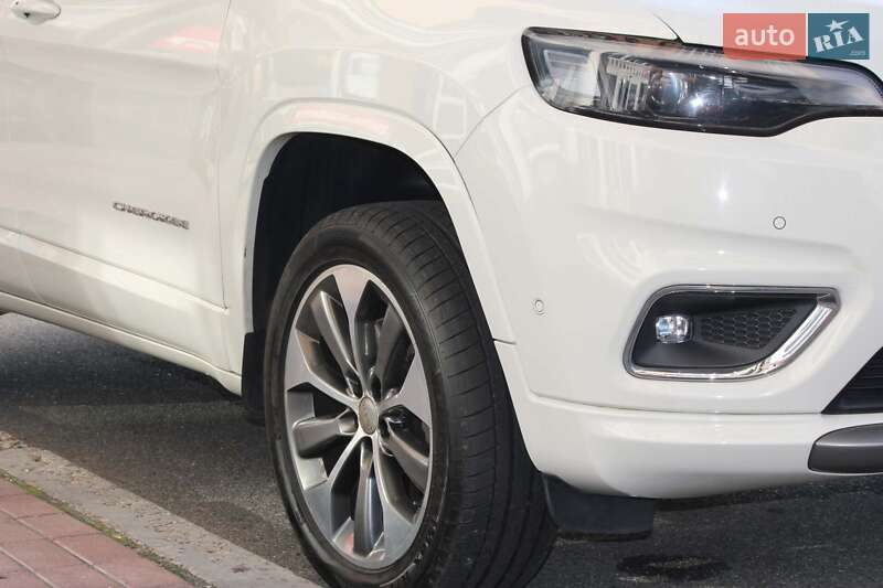 Внедорожник / Кроссовер Jeep Cherokee 2018 в Киеве