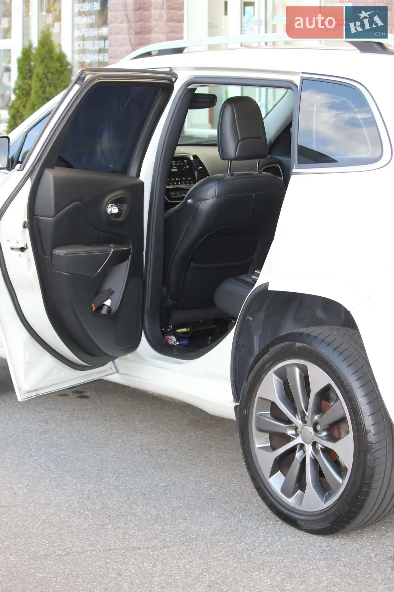 2018 Jeep Cherokee - мініатюра 11