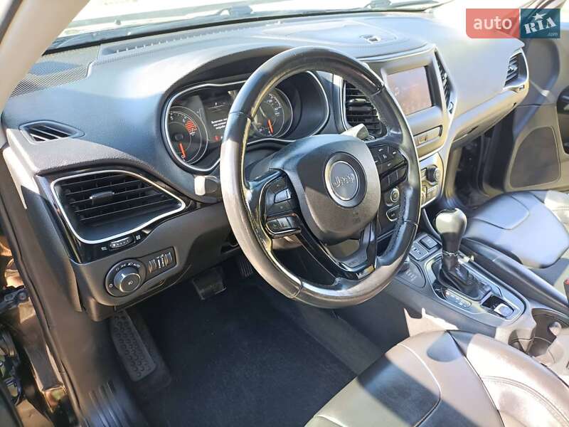 Внедорожник / Кроссовер Jeep Cherokee 2019 в Василькове фото 12 Внедорожник / Кроссовер Jeep Cherokee 2019 в Василькове
