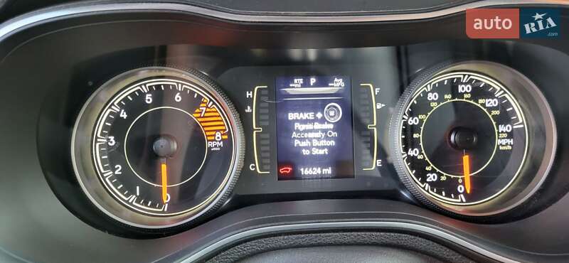 Позашляховик / Кросовер Jeep Cherokee 2021 в Києві