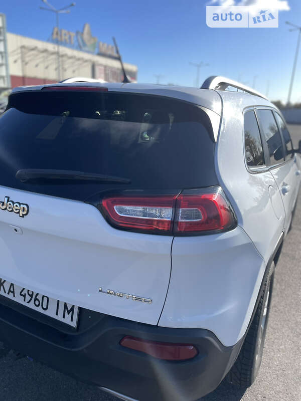 Внедорожник / Кроссовер Jeep Cherokee 2015 в Киеве фото 7 Внедорожник / Кроссовер Jeep Cherokee 2015 в Киеве