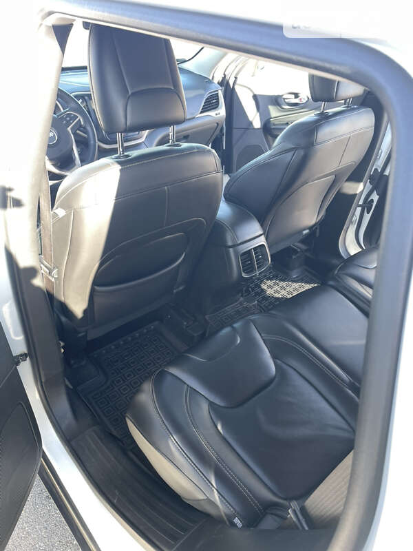 Внедорожник / Кроссовер Jeep Cherokee 2015 в Киеве фото 31 Внедорожник / Кроссовер Jeep Cherokee 2015 в Киеве