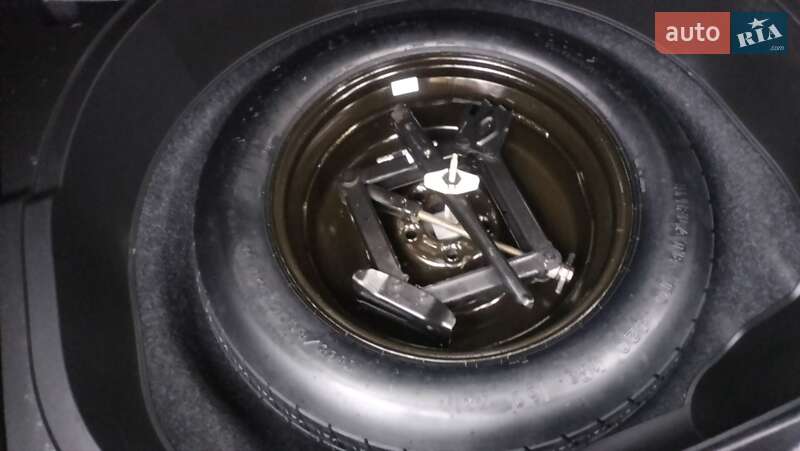 Позашляховик / Кросовер Jeep Cherokee 2015 в Вінниці