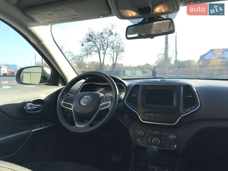 Позашляховик / Кросовер Jeep Cherokee 2019 в Києві