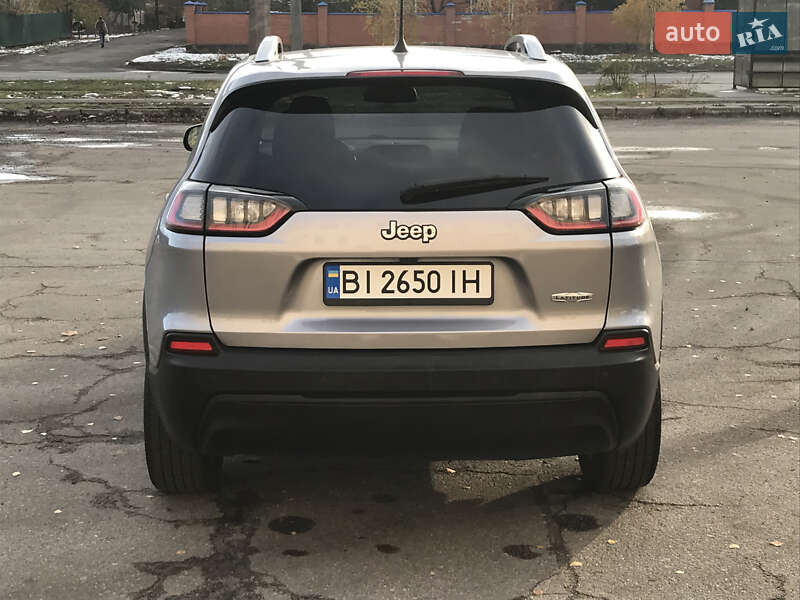 Позашляховик / Кросовер Jeep Cherokee 2019 в Києві
