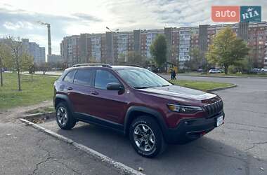 Внедорожник / Кроссовер Jeep Cherokee 2019 в 