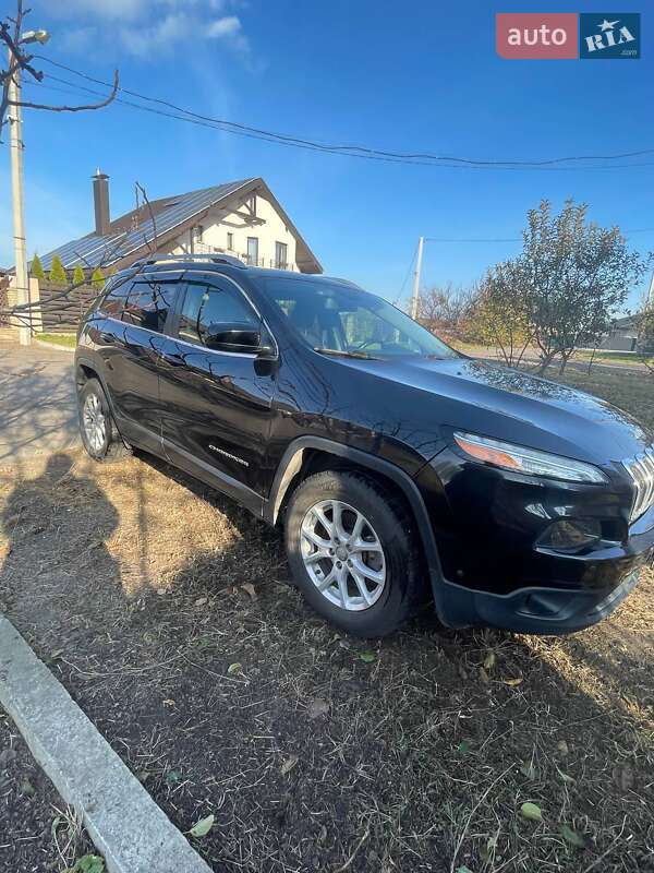 Внедорожник / Кроссовер Jeep Cherokee 2016 в Черкассах фото 3 Внедорожник / Кроссовер Jeep Cherokee 2016 в Черкассах