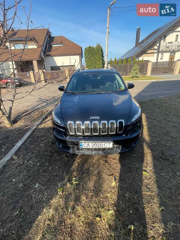 Внедорожник / Кроссовер Jeep Cherokee 2016 в Черкассах фото 2 Внедорожник / Кроссовер Jeep Cherokee 2016 в Черкассах