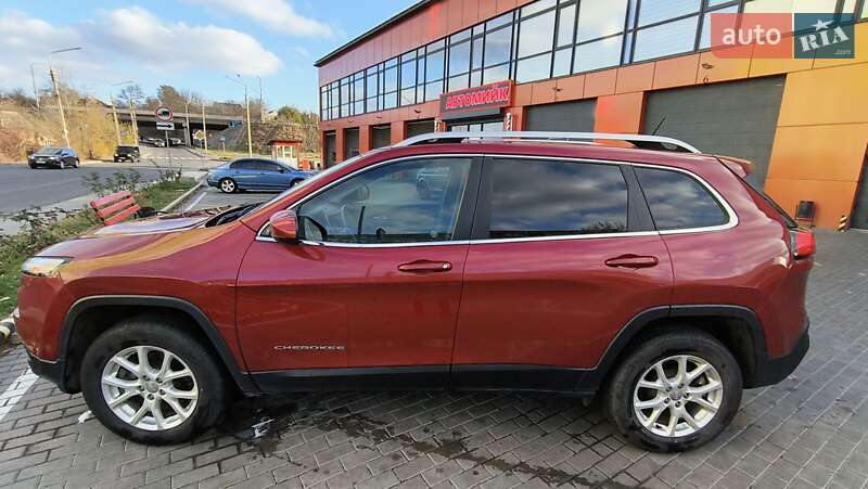 Внедорожник / Кроссовер Jeep Cherokee 2015 в Днепре
