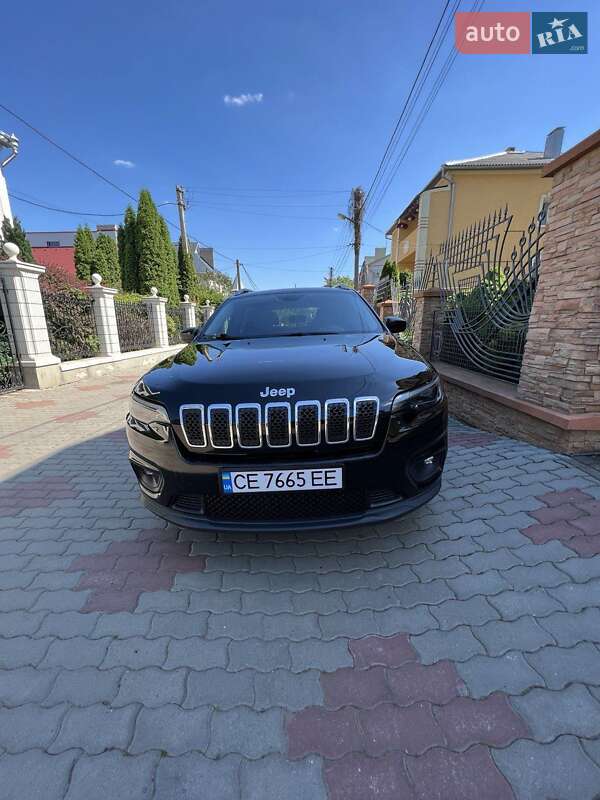 Внедорожник / Кроссовер Jeep Cherokee 2018 в Черновцах