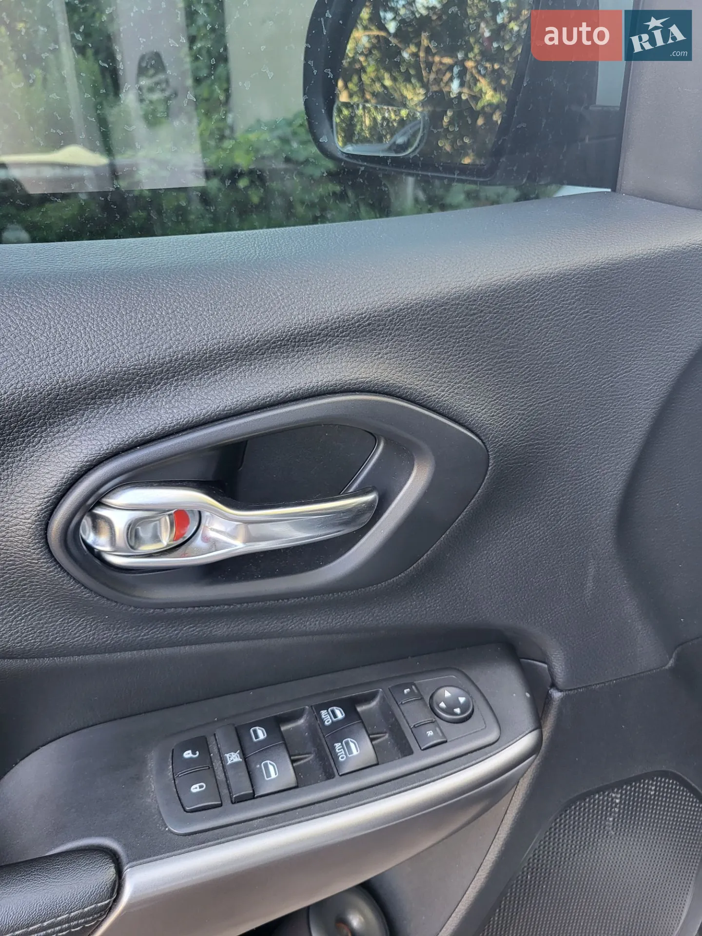 2018 Jeep Cherokee - мініатюра 9