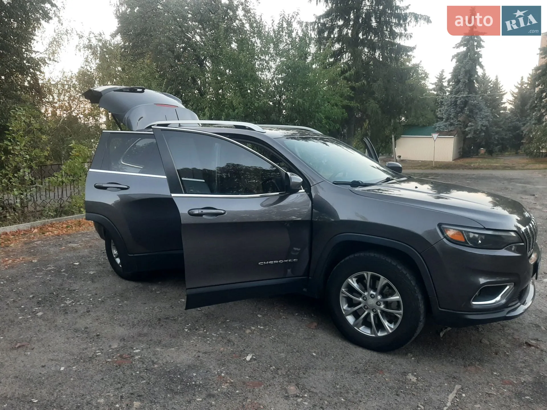 2018 Jeep Cherokee - мініатюра 12