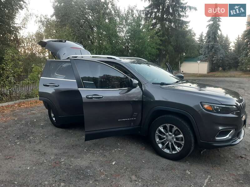 Внедорожник / Кроссовер Jeep Cherokee 2018 в Благовещенском