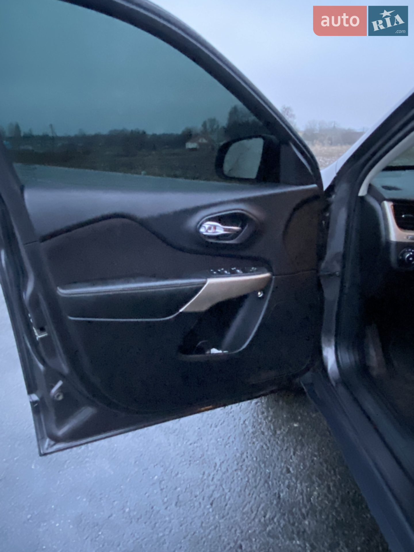 2017 Jeep Cherokee - мініатюра 19