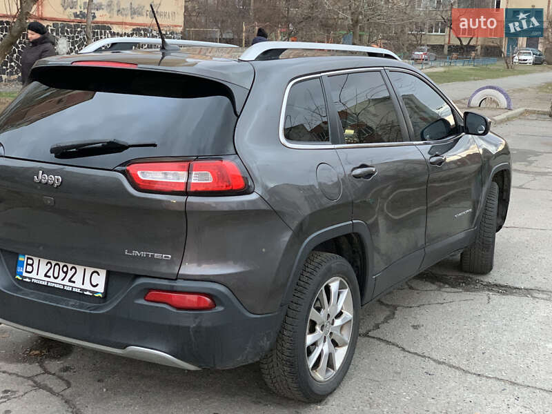 Позашляховик / Кросовер Jeep Cherokee 2013 в Полтаві фото 17 Позашляховик / Кросовер Jeep Cherokee 2013 в Полтаві