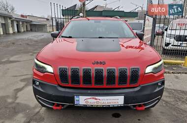 Внедорожник / Кроссовер Jeep Cherokee 2018 в Николаеве