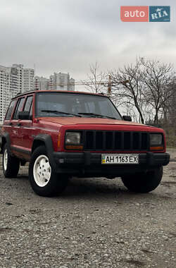 Позашляховик / Кросовер Jeep Cherokee 1995 в Києві