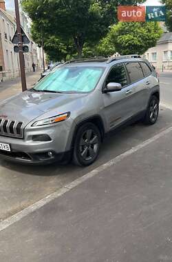 Позашляховик / Кросовер Jeep Cherokee 2016 в Києві