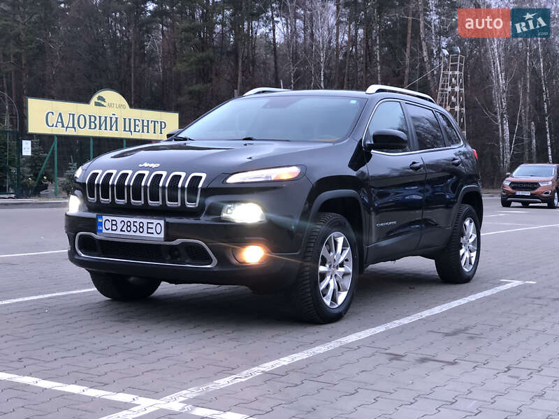 Внедорожник / Кроссовер Jeep Cherokee 2013 в Чернигове