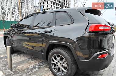 Внедорожник / Кроссовер Jeep Cherokee 2013 в Киеве