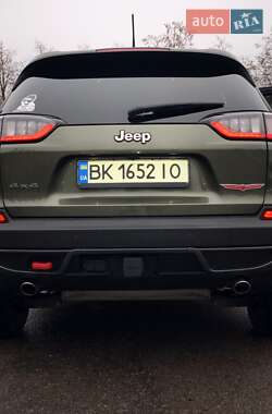 Позашляховик / Кросовер Jeep Cherokee 2021 в Рівному