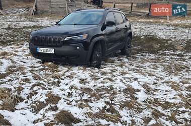Внедорожник / Кроссовер Jeep Cherokee 2019 в 