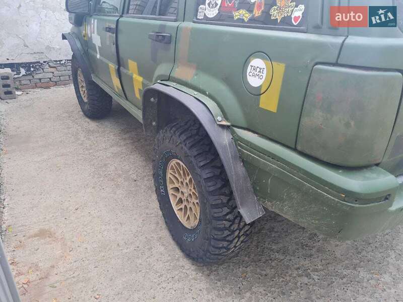 Внедорожник / Кроссовер Jeep Cherokee 1996 в Днепре