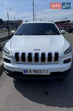 Внедорожник / Кроссовер Jeep Cherokee 2016 в Киеве