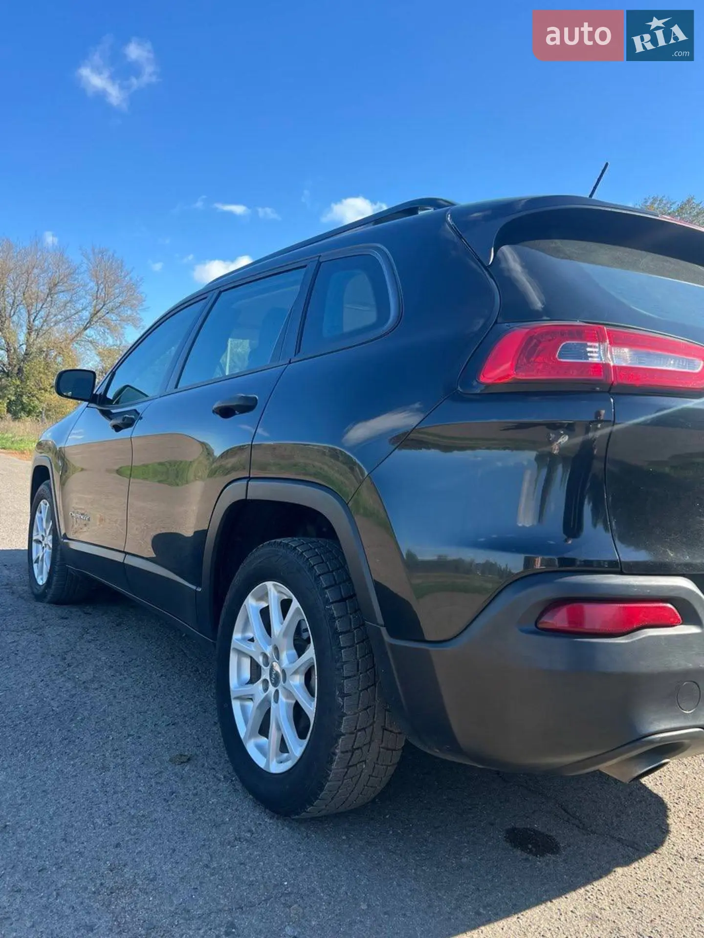 2015 Jeep Cherokee - мініатюра 13